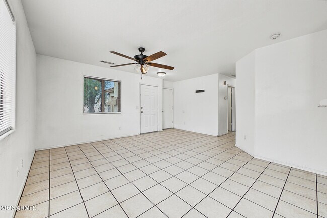 Building Photo - 3015 N 84th Dr