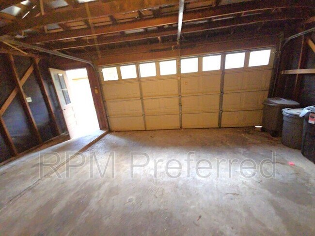 Building Photo - 12702 Ravensway Dr