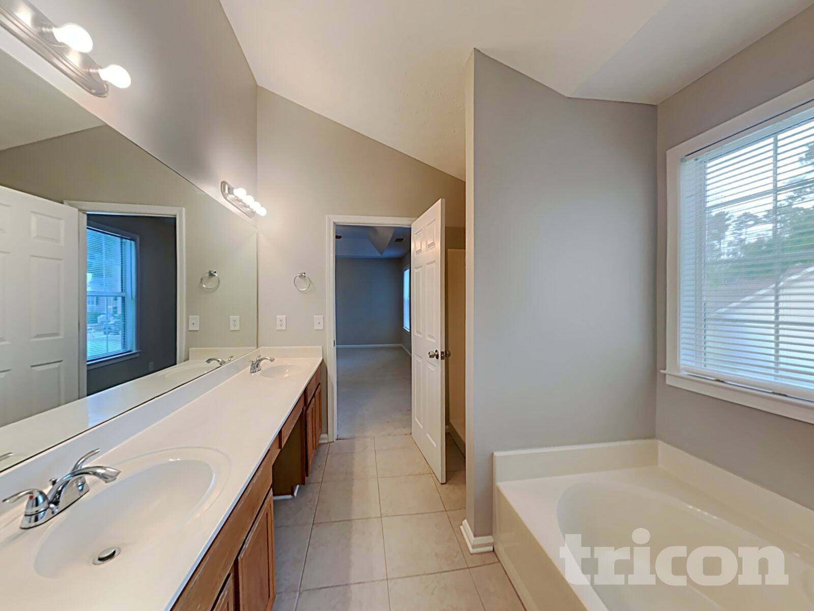 Building Photo - 4549 Aladdin Ct