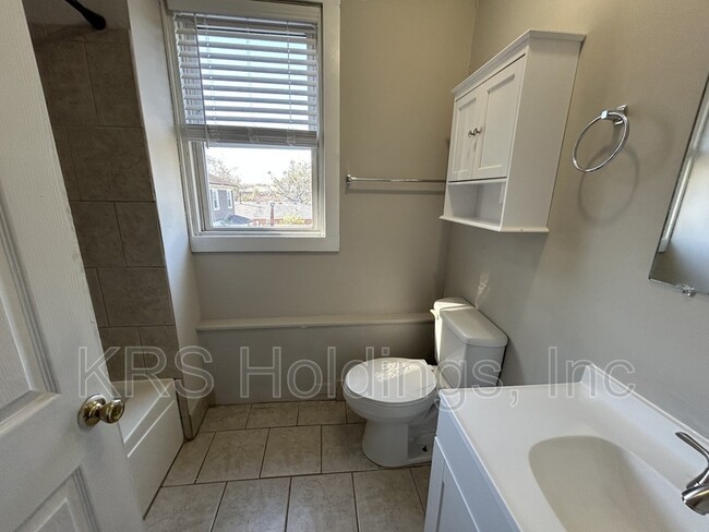 Building Photo - 2934 Cape Henry Ave