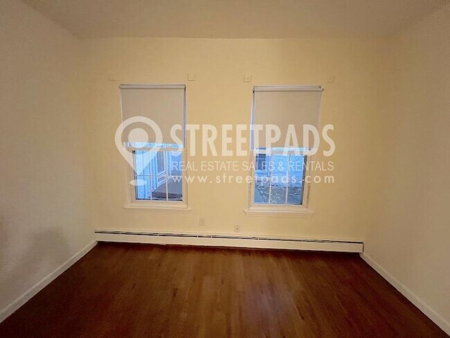 Building Photo - 1 bedroom in Boston MA 02130