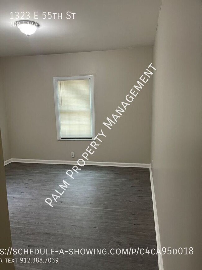 Building Photo - 1323 E 55th St