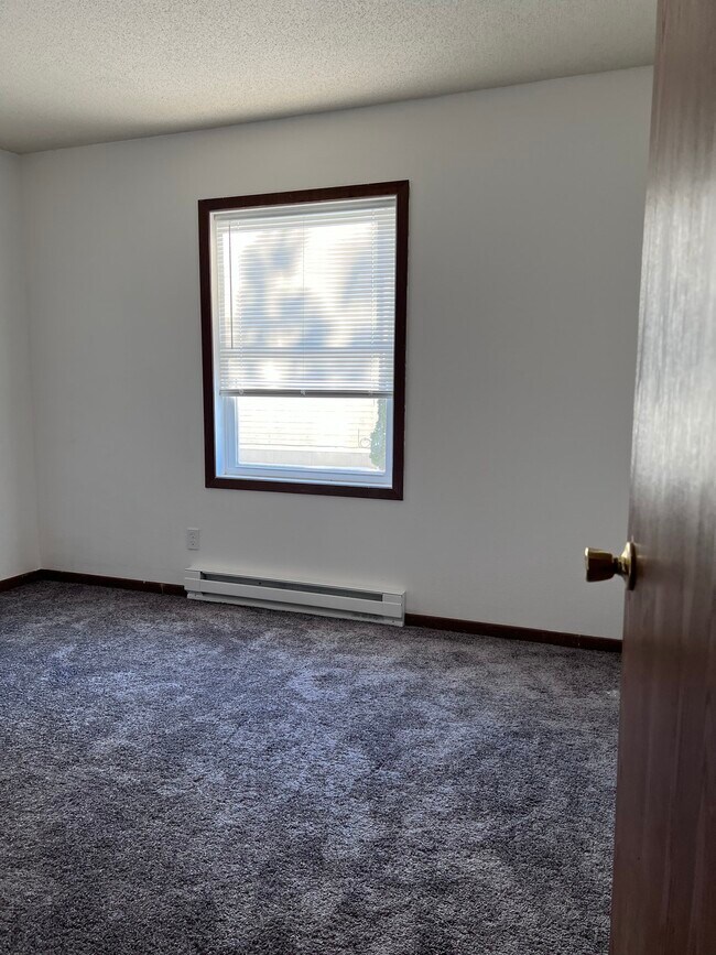 Building Photo - 2622 Nelson Dr Unit 2