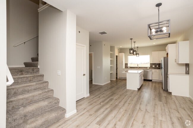 2BR, 3.5BA - 1,989SF - Dining Room - The Queue