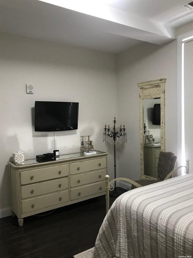 Building Photo - 3 Bryant Ave