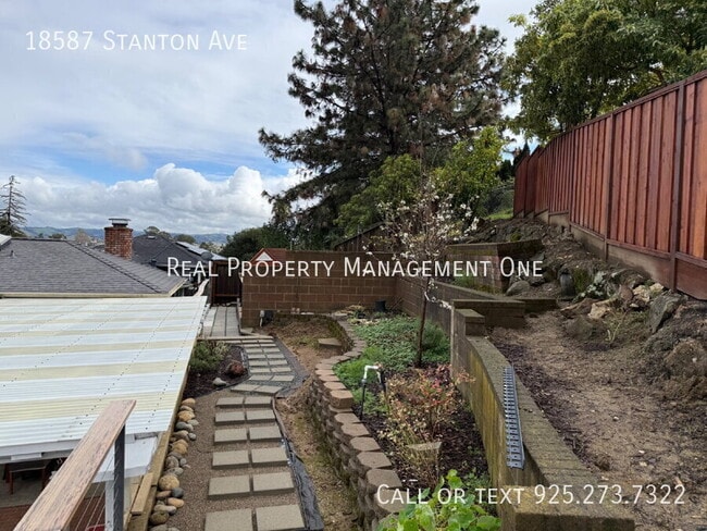 Building Photo - 18587 Stanton Ave