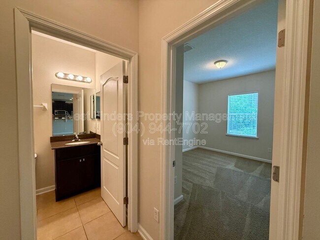 Building Photo - 145 Woodfield Ln