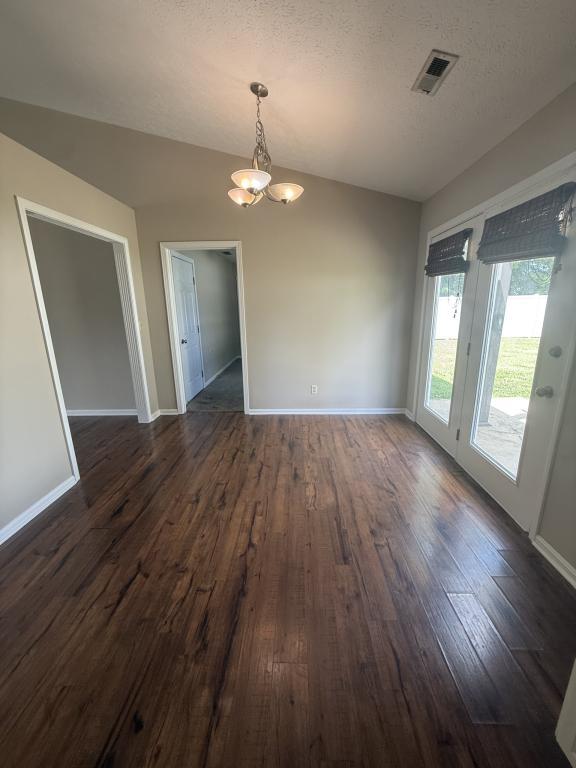 Building Photo - 2444 Savannah Dr
