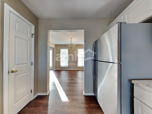 Building Photo - 911 Balsam Wood Ln