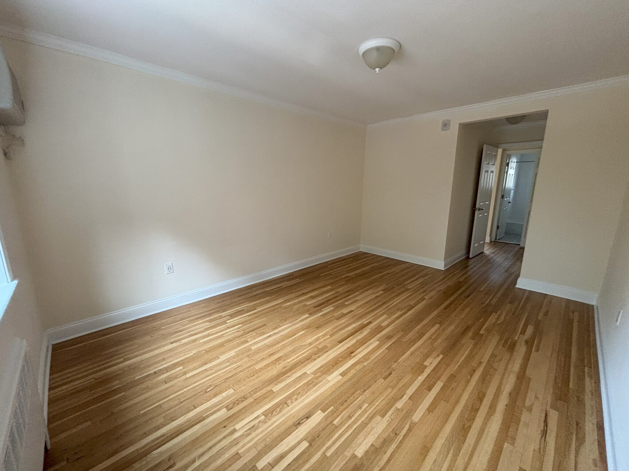 Building Photo - 105 Longwood Ave