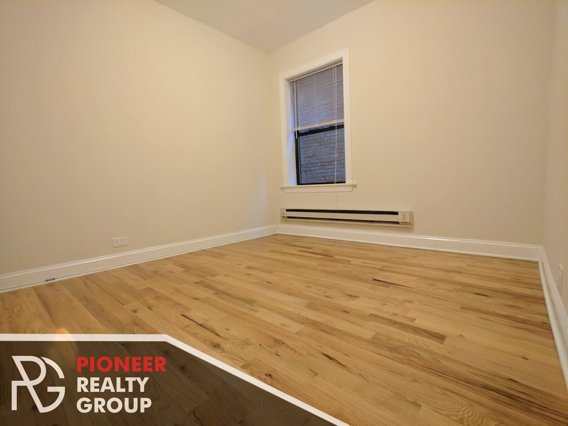 Building Photo - 3721 N Pine Grove Ave