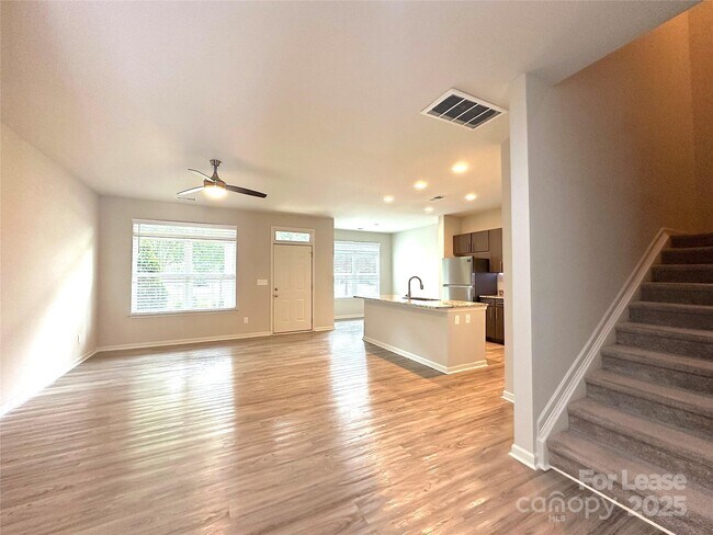 Building Photo - 228 Overstone Ct