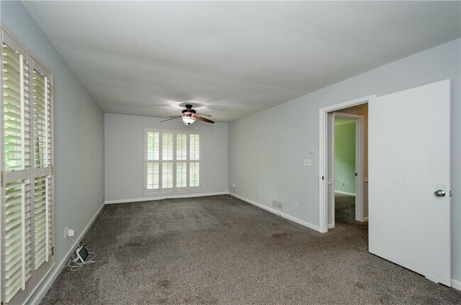 Building Photo - 3579 Midvale Forest Ct