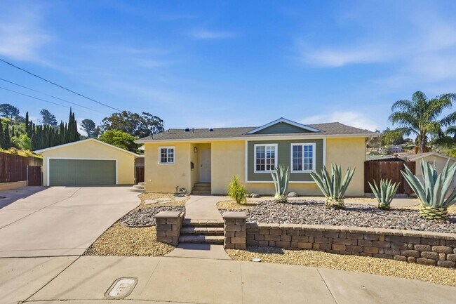 Building Photo - 1677 Sandos St
