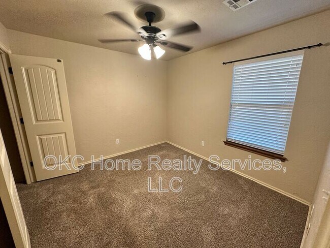 Building Photo - 1909 NE 32nd St