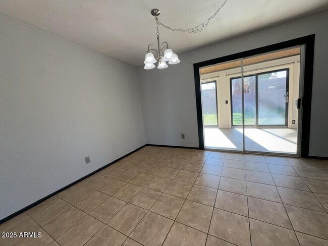 Building Photo - 4702 Pso Del Rico