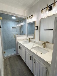 Building Photo - 222 Shady Ln Dr