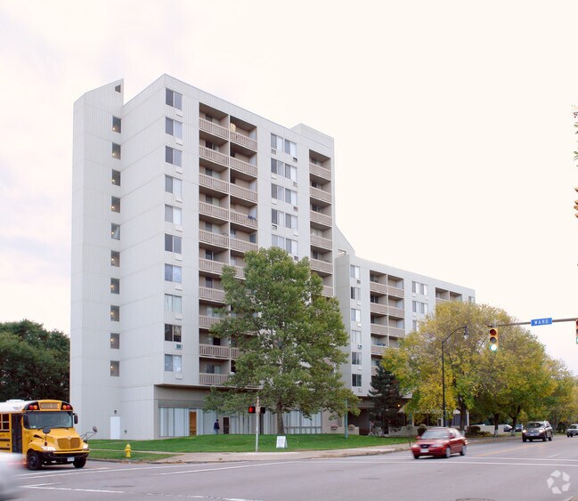 Primary Photo - St. Simon's Terrace