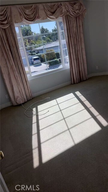 Building Photo - 11 E Rodell Pl