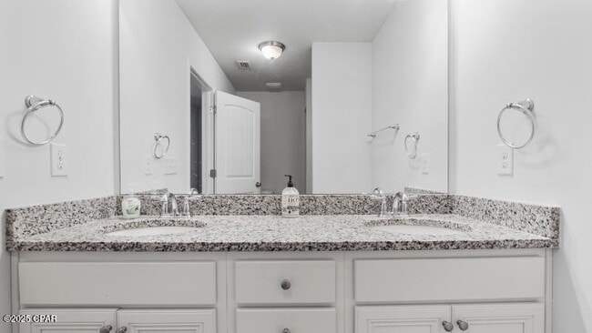 Building Photo - 7479 Shadow Lake Dr