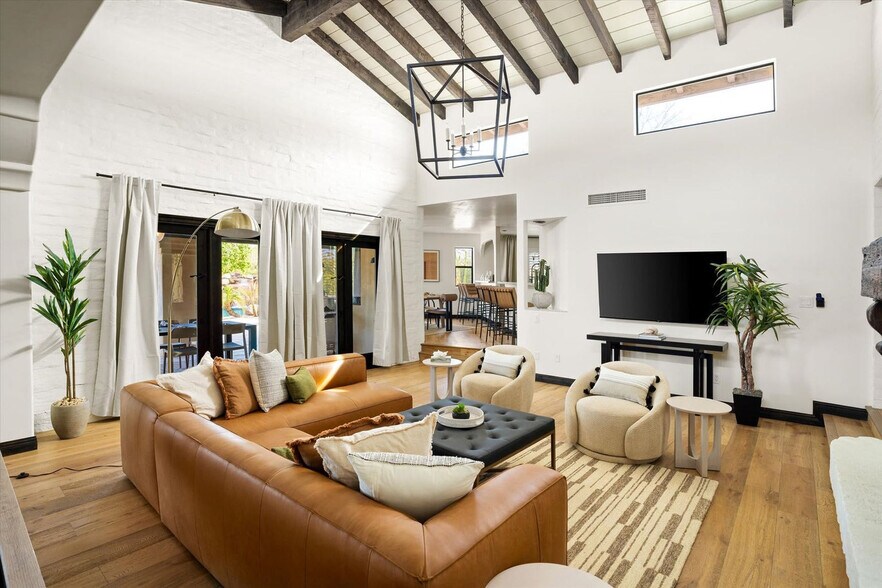 Building Photo - 4744 Saguaro Pl