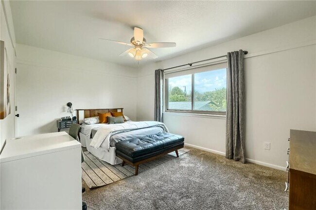 Building Photo - 1524 Sheridan Trail