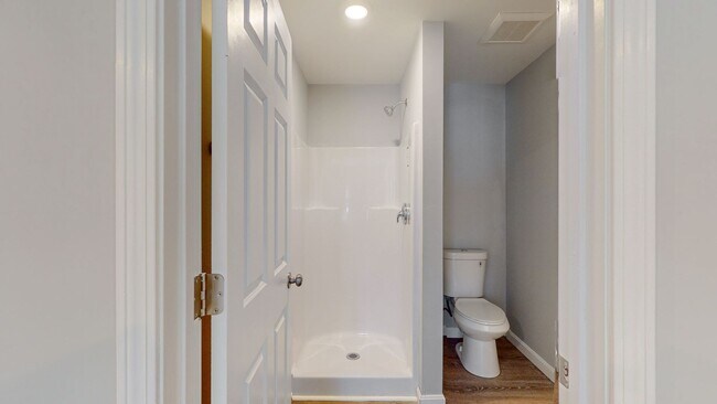 Building Photo - Nasson in the Pines