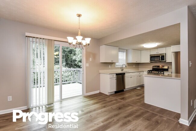 Building Photo - 2405 Betsy Ct SW