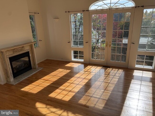 Building Photo - 4920 Butterworth Pl NW