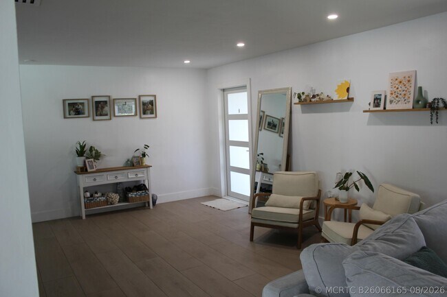 Building Photo - 8571 NW 24th Ct