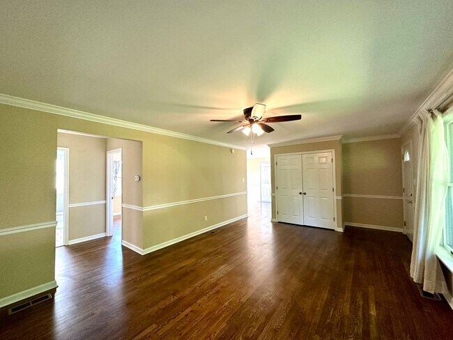 Building Photo - Charming 3 Bedroom/1.5 Bathroom Home in Norrisville, MD!