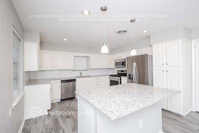 Building Photo - 8514 Sweetwater Dr