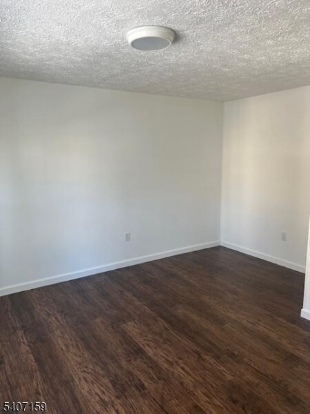 Building Photo - 81 N Day St