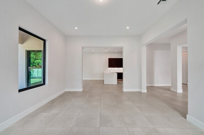 Building Photo - 5928 Brookfield Cir