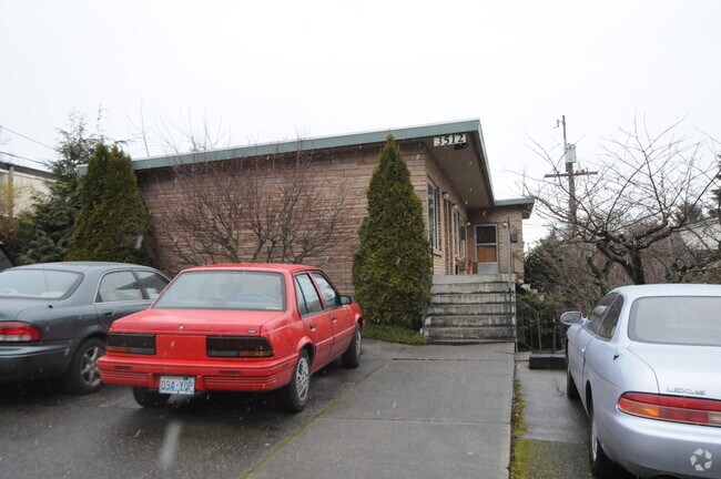 Primary Photo - 3512 NE 94th St