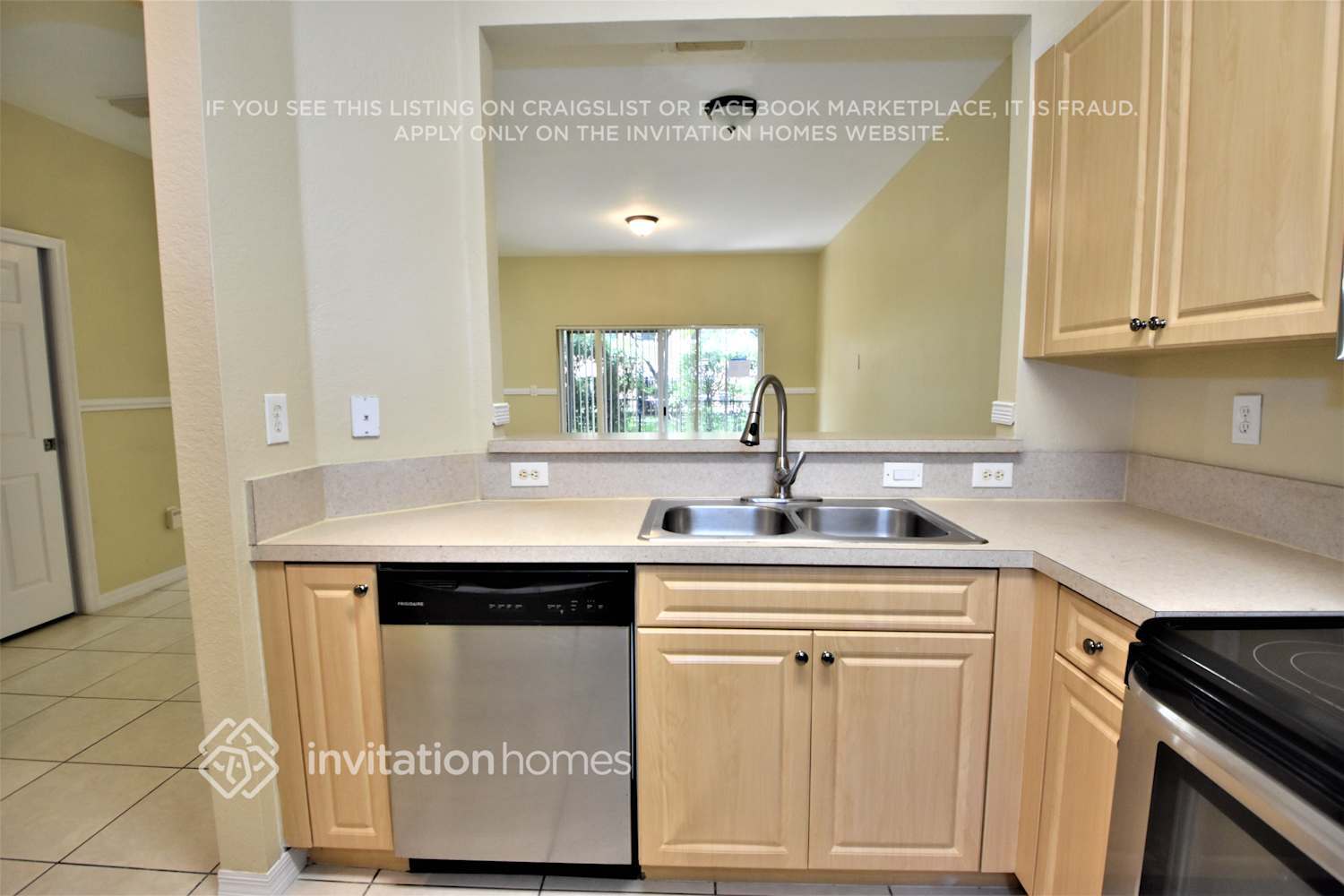 Building Photo - 12768 SW 49th Ct