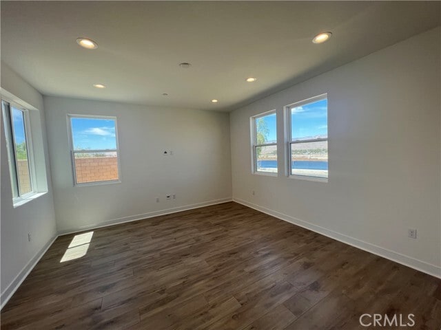 Building Photo - 36318 Warren Dr