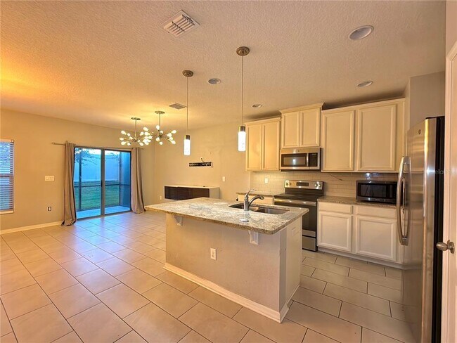 Building Photo - 1031 Flowing Tide Dr