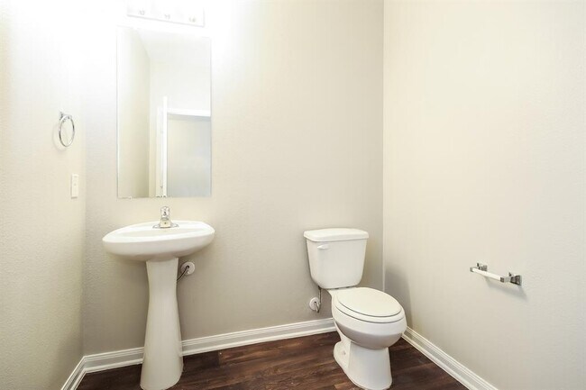 Building Photo - 24099 Wilde Dr