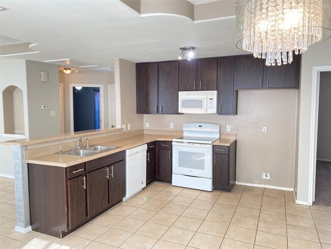 Building Photo - 6226 Cottage Pines Dr