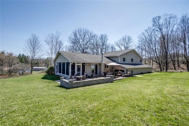 Building Photo - 67 Murphy Hill Rd