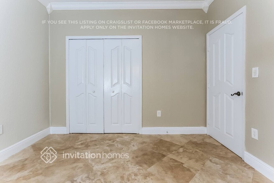 Building Photo - 4601 SW 164th Ct