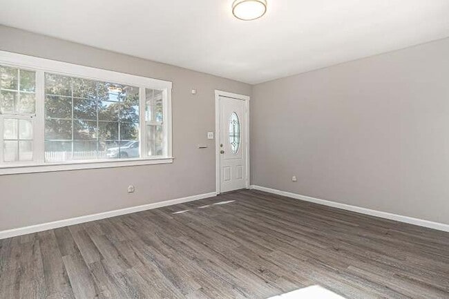 Building Photo - 155 N Bryan Ave