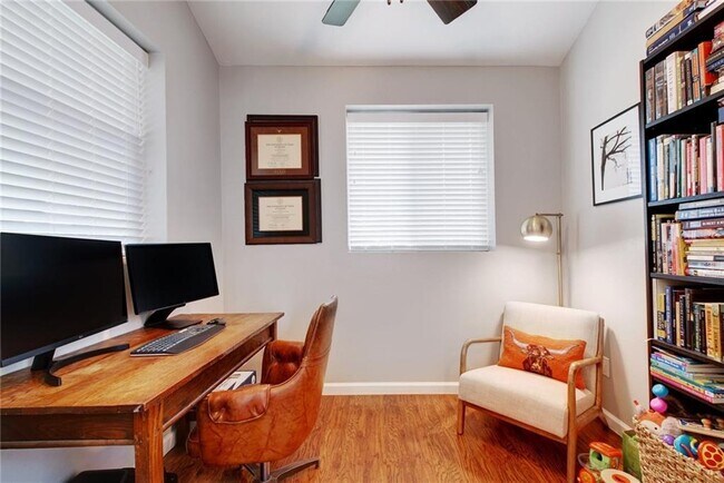 Building Photo - 2604 N Shields Dr