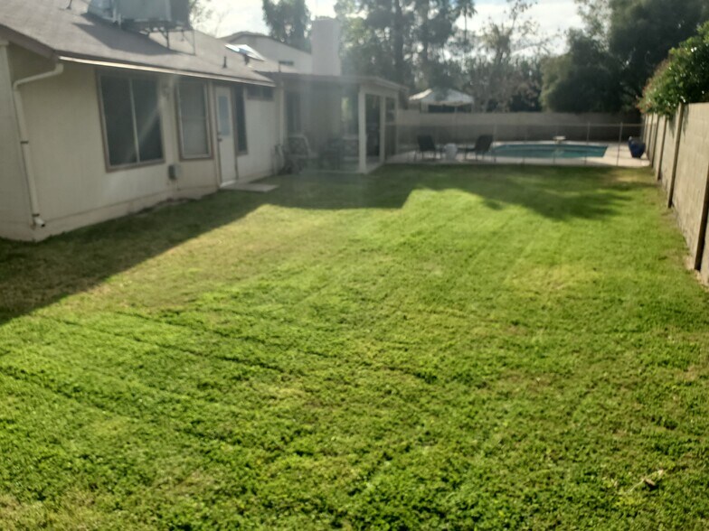 Building Photo - 4526 E Crocus Dr