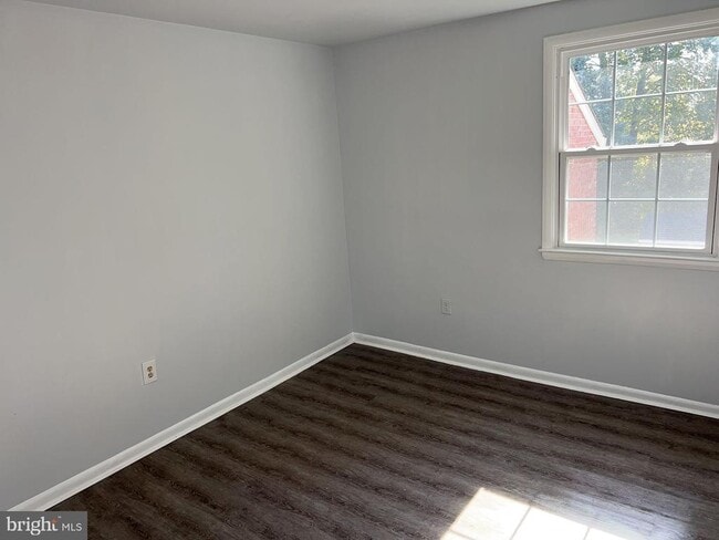 Building Photo - 12914 Claxton Dr