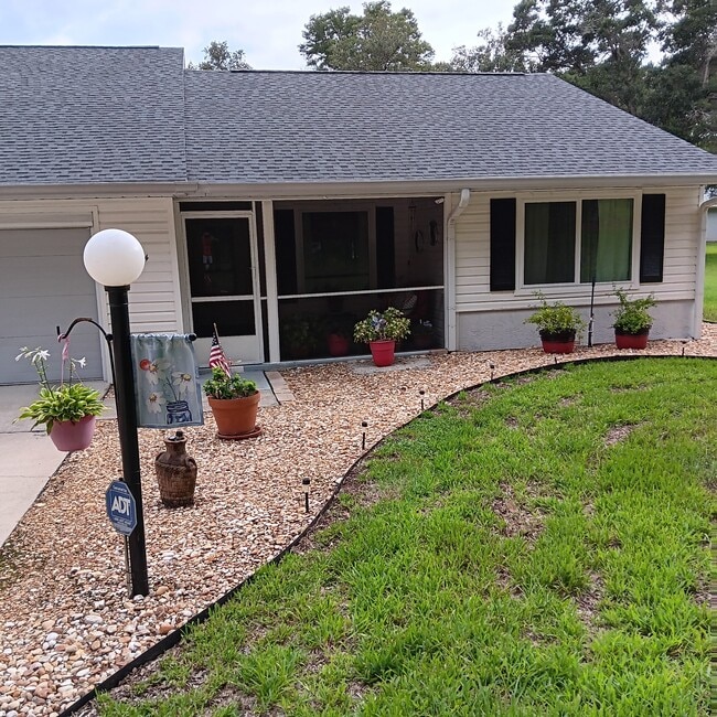 Building Photo - 2344 N Gadsden Point