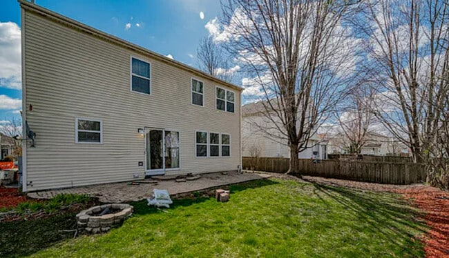 Building Photo - 1609 Lake Pointe Ct