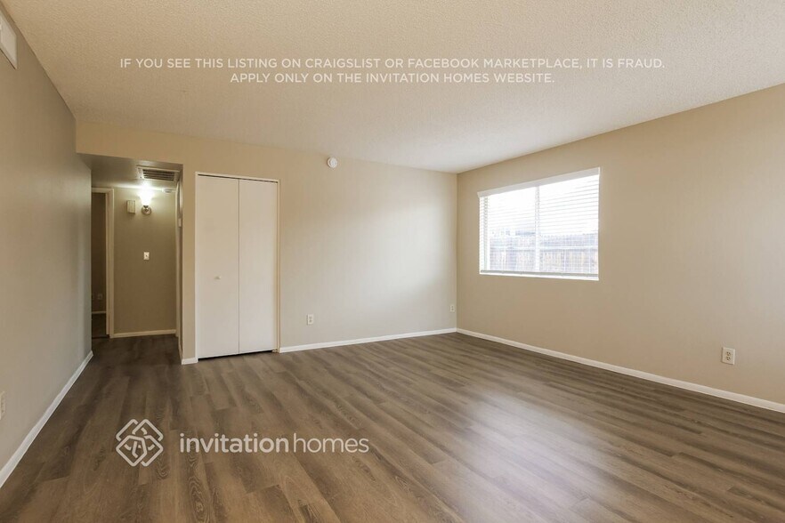 Building Photo - 6925 W Montebello Ave