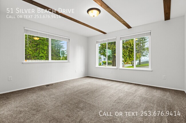 Building Photo - 51 Silver Beach Dr